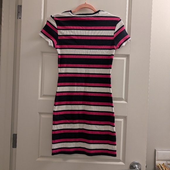 🎉3/$50🎉 Airwalk Ribbed Dress - Picture 3 of 5